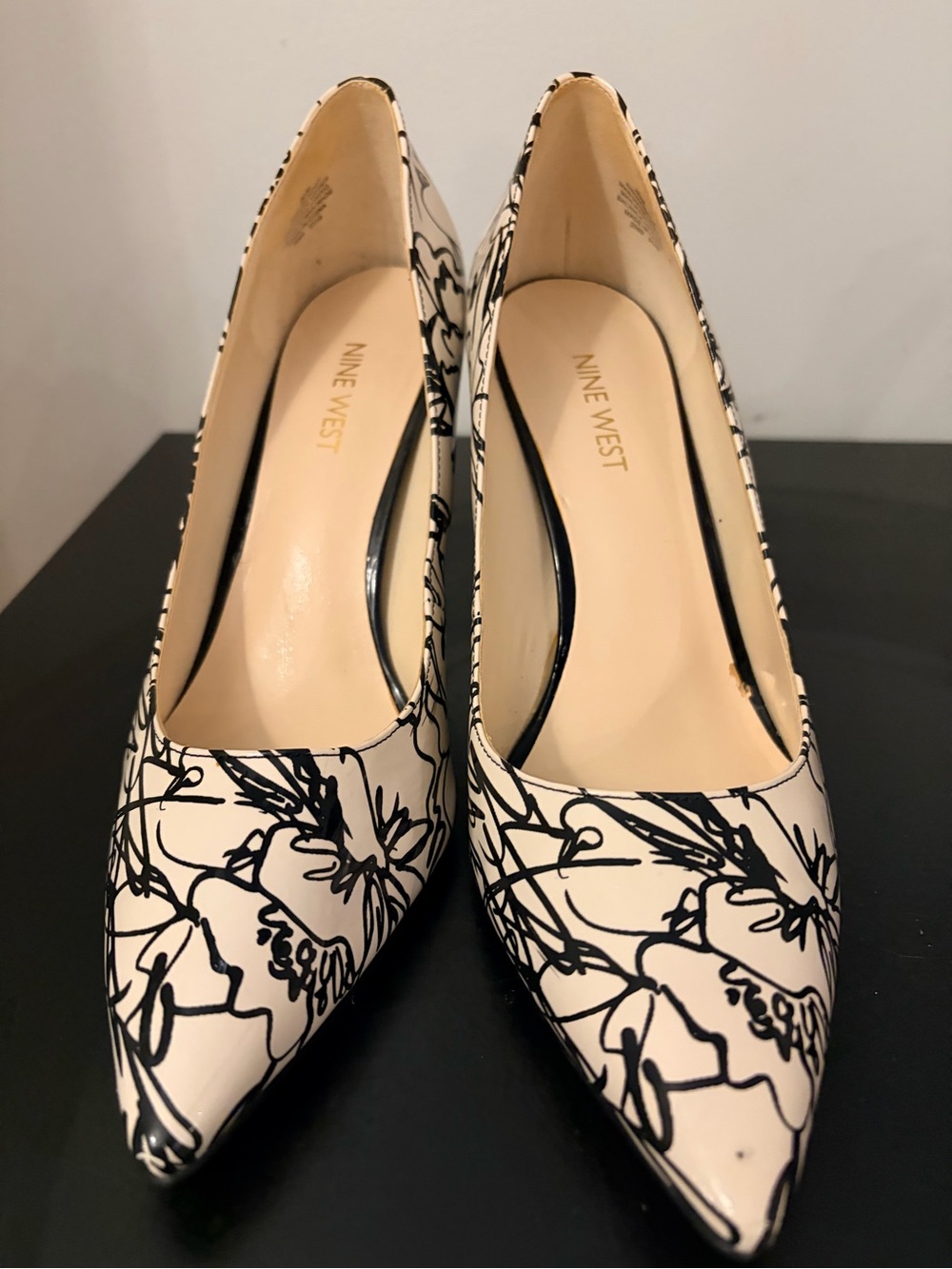 Nine West Black & Cream Floral Pointed-Toe Pumps